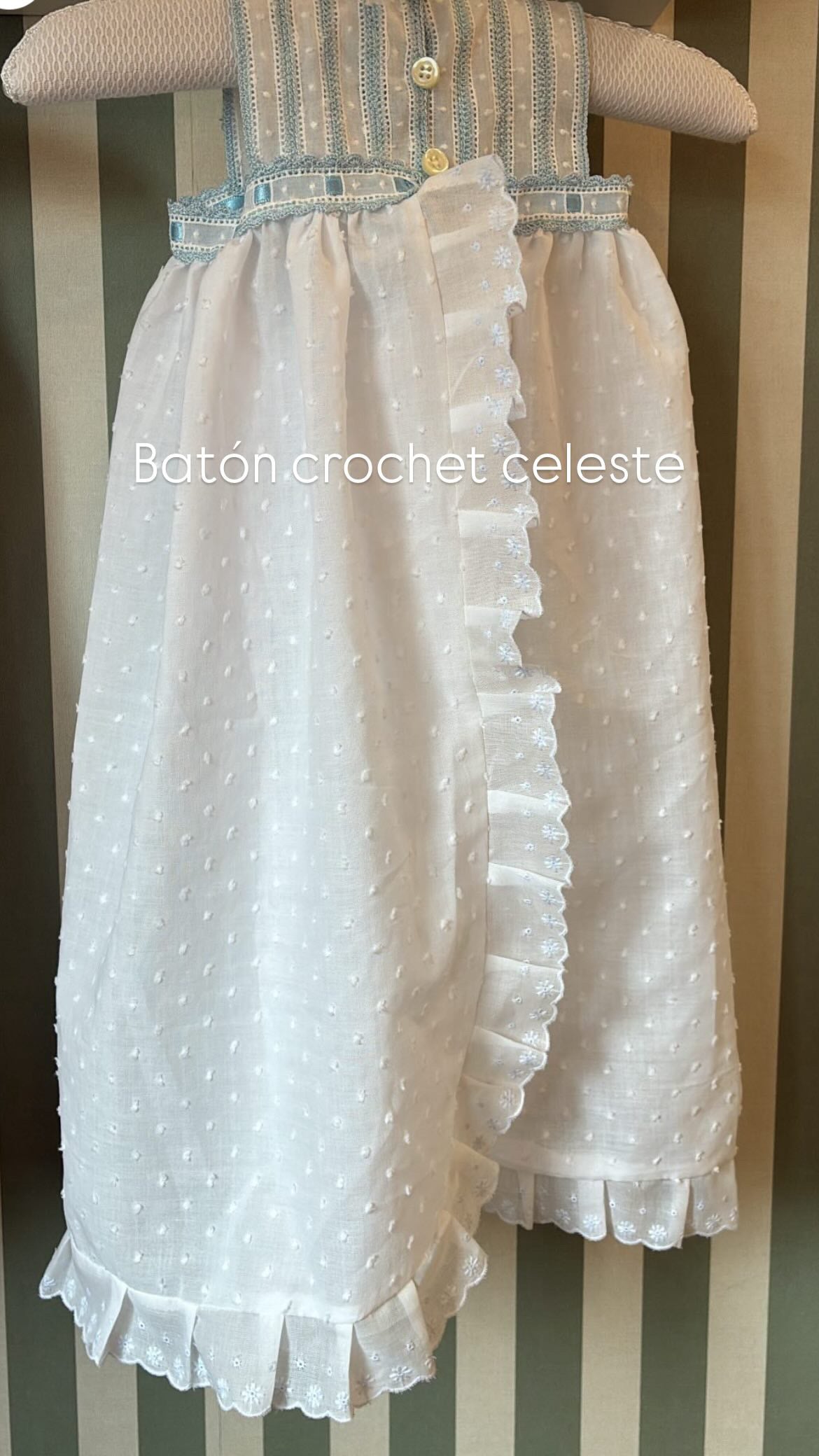 Baton crochet celeste