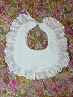 BABERO OLIVIA PIQUÉ BLANCO 002