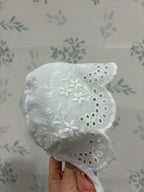 Capota blanca triflor